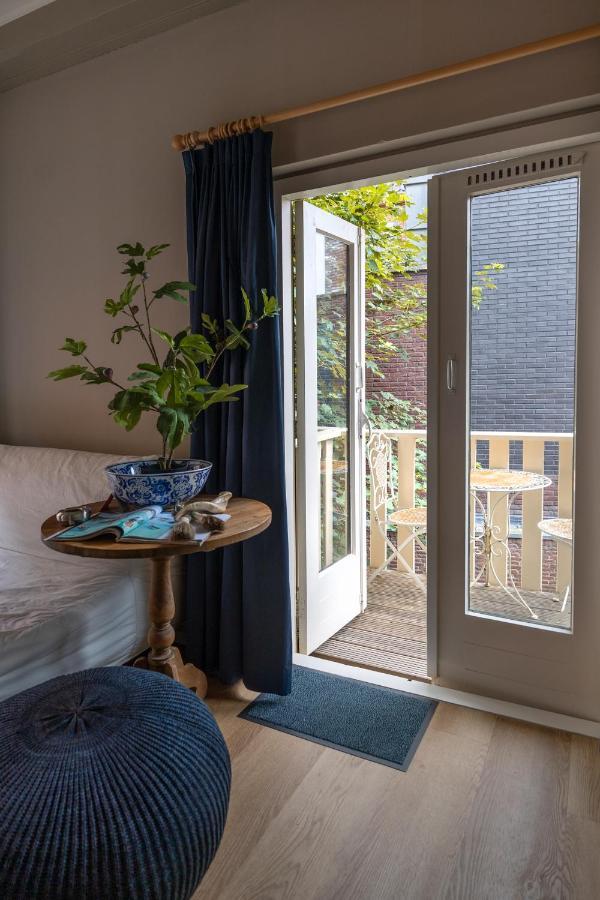 Heritage 17Th Century City Apartment Monsieur Philippe Леэварден Экстерьер фото